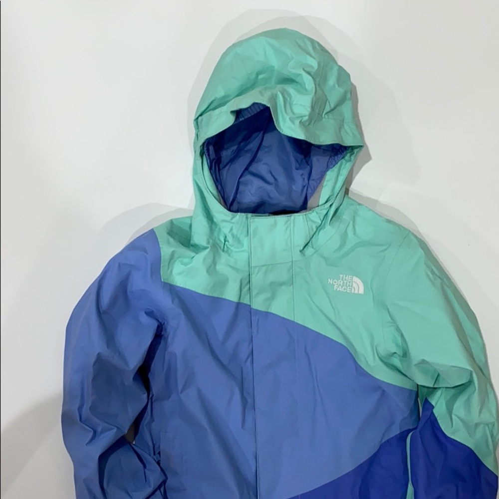 Girls / toddler insulated north face coat.